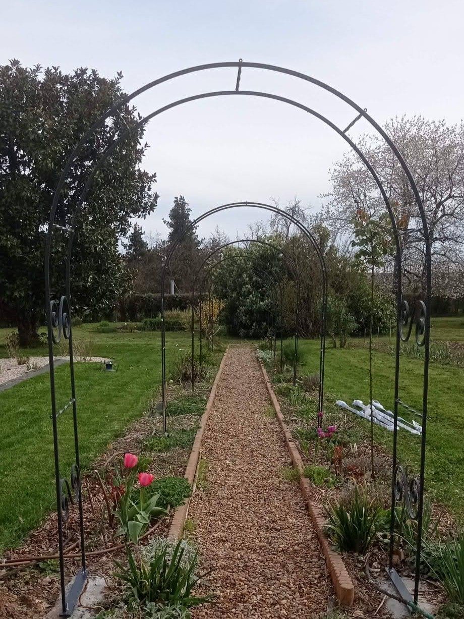 Réalisation d'arches pour une roseraie à Chouzy-sur-Cisse